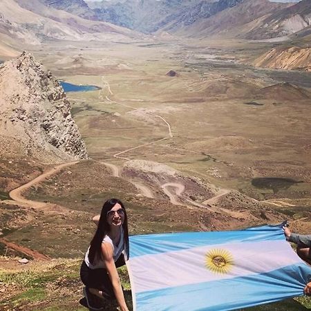 PETIT RIVADAVIA en el corazón de Mendoza Exterior foto